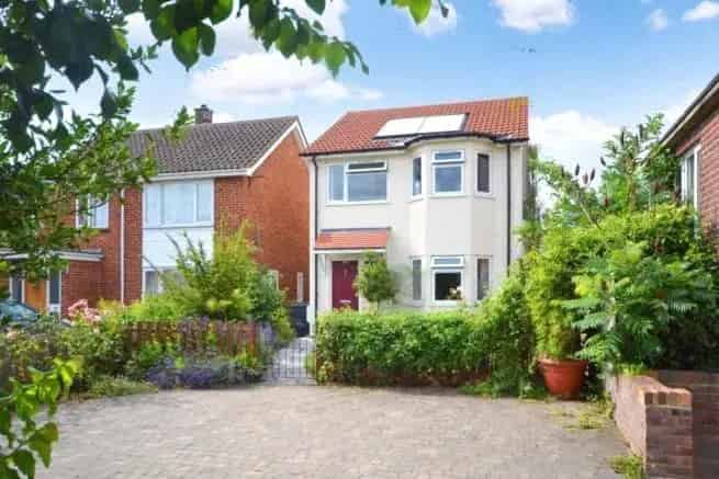 3 Bedroom End of Terrace House to Rent