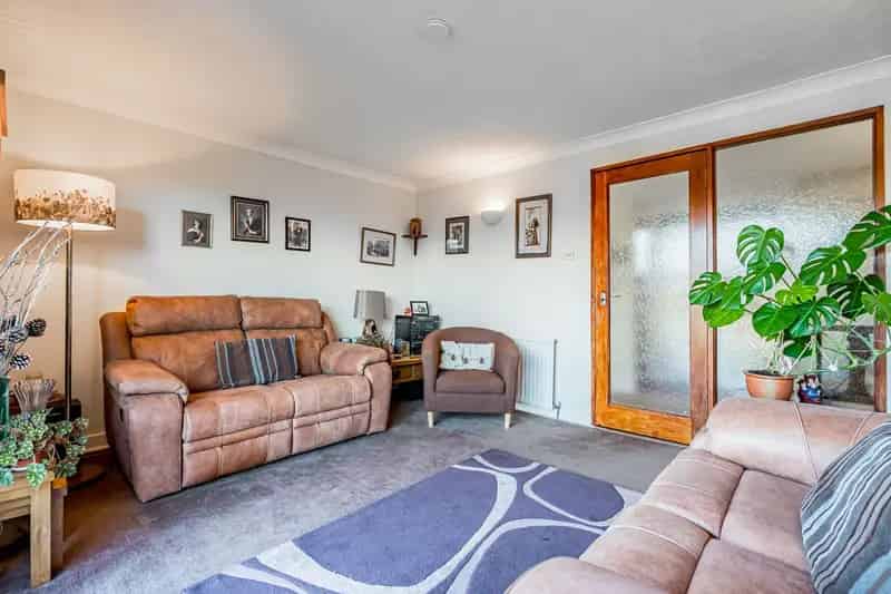 Family Home in Bridge of Allan with Stunning Views and Large Garden