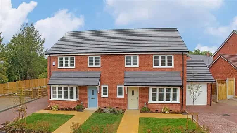 3 Bedroom Semi-Detached House for Sale in Shurdington, Gloucestershire