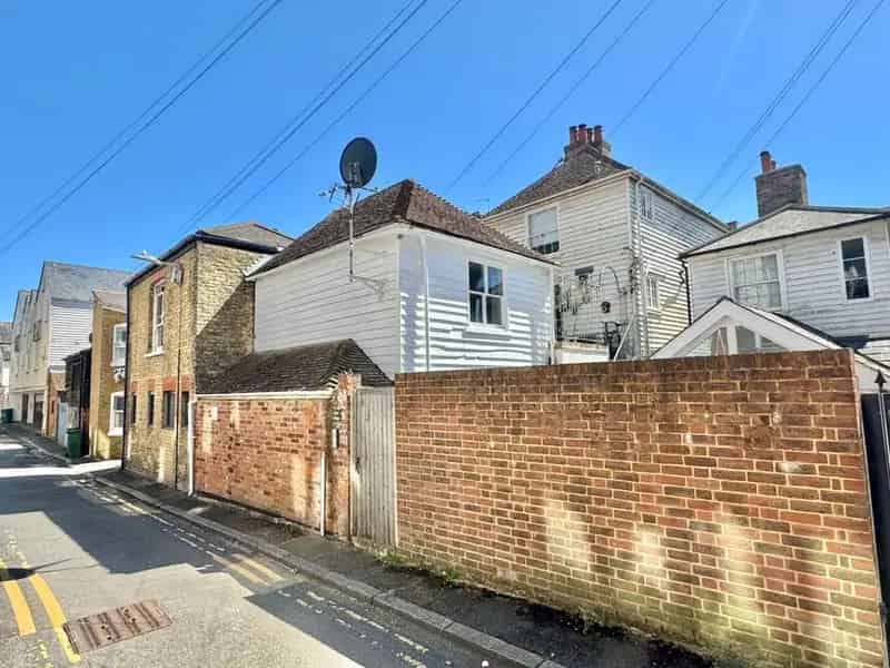 1 Bedroom End Terrace House for Sale Sandgate Kent