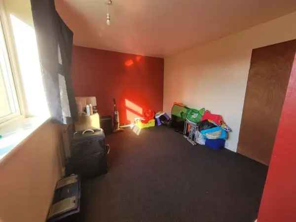 Flat For Rent in Newcastle-under-Lyme, England