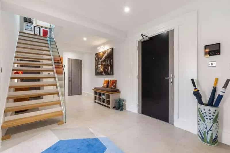 Luxury 3-Bed Penthouse Apartment for Sale