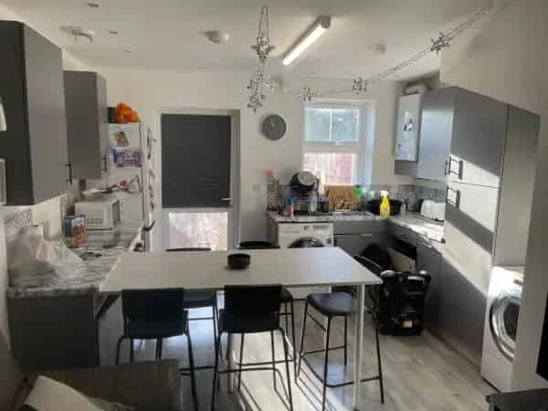 4 Bedroom Townhouse Arlesey New Flooring Open Plan Living