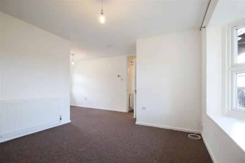 1 Bedroom Apartment Near Grafton Centre