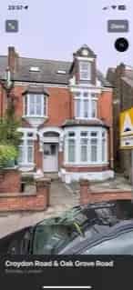 2 Bed Maisonette with Private Garden Near Beckenham and Croydon
