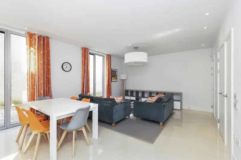 1 Bedroom Flat for Sale in Edinburgh's New Town