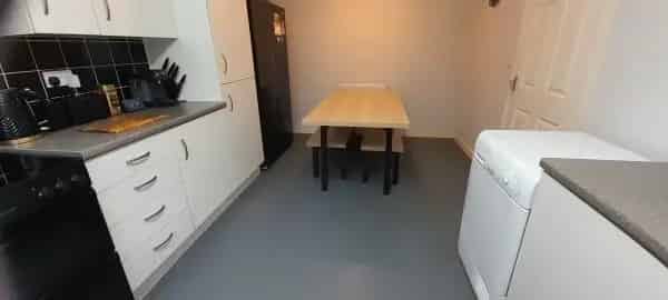 Large Four Bedroom House in Frome Near Shops and Schools