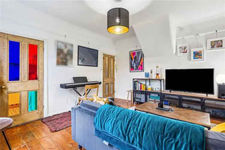 1 Bedroom Flat Apartment in Ealing Near Tube Station