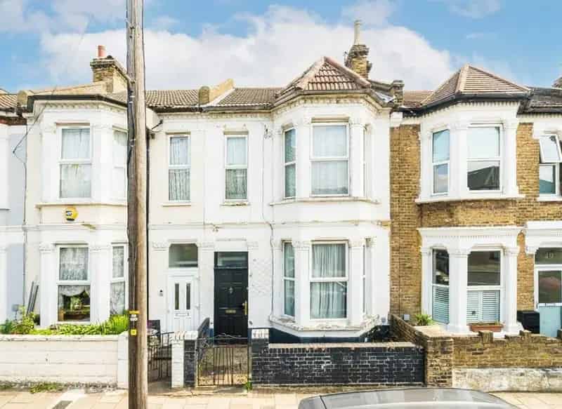 Four Bedroom Family Home Tooting Bec Huge Potential