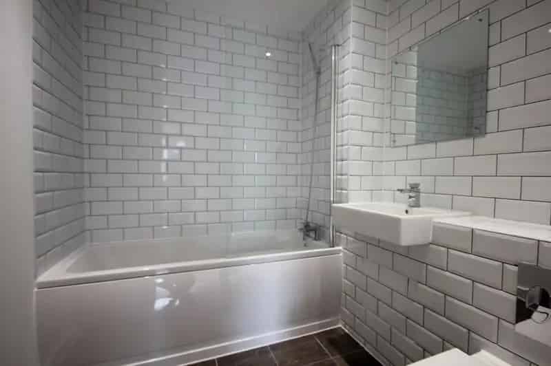 1 Bedroom Apartment Near Brindley Place Hot Water Heating Included