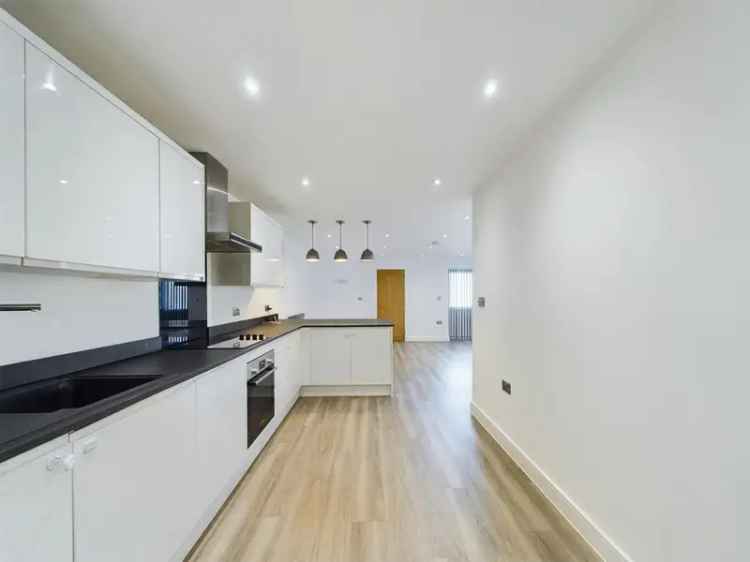 2 Bedroom Flat to Rent