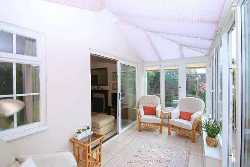 4 Bed Detached House for Sale - Family Home with Garage and Driveway