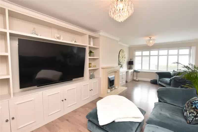 3 Bed Semi Detached House Yeadon