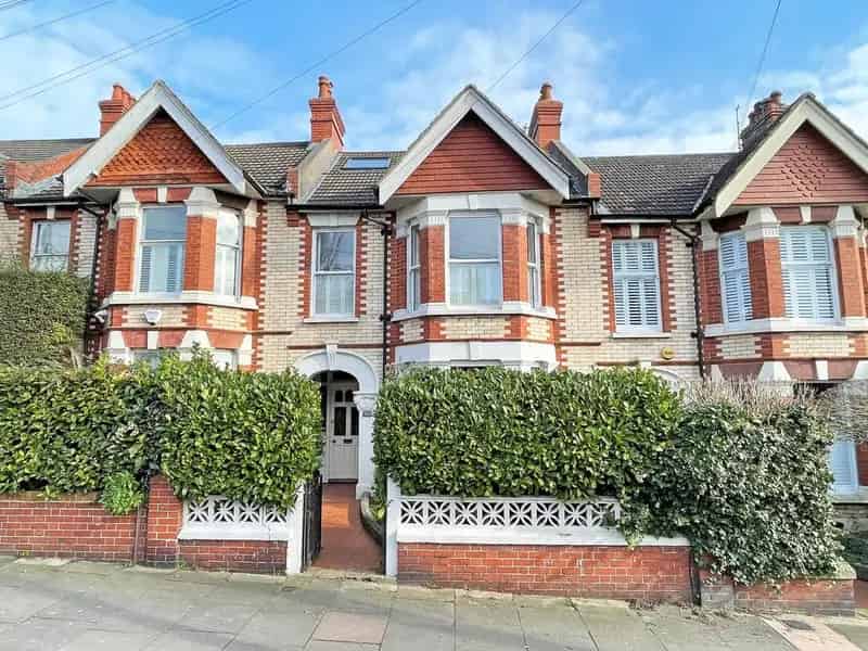 4 Bedroom Terraced House for Sale