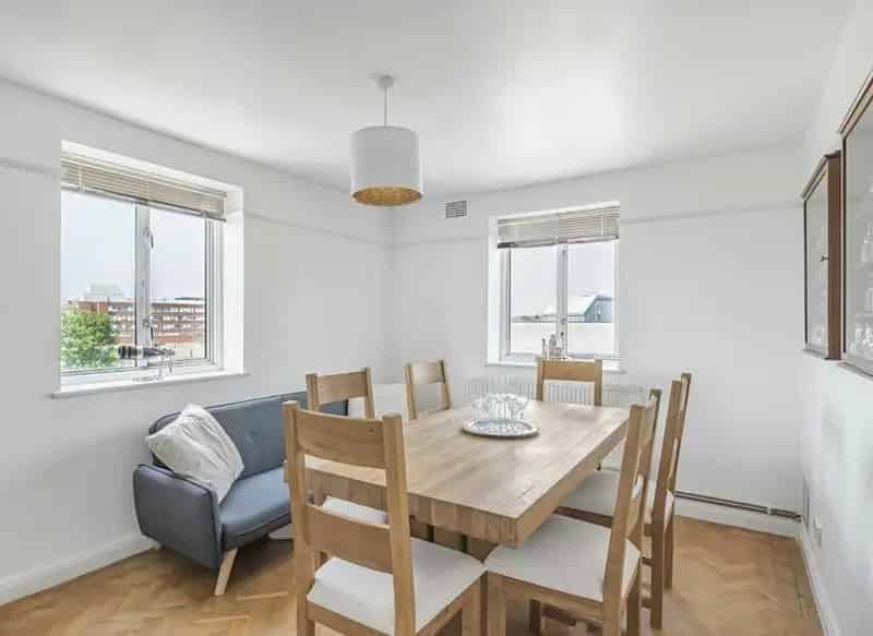 Two Double Bedroom Apartment Tooting Share of Freehold