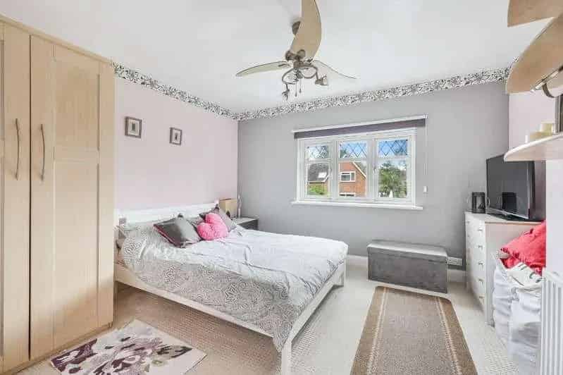 3 Bed House for Sale in Ewell Court