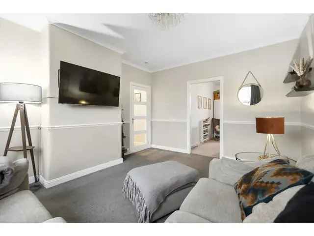 2 Bedroom Flat for Sale in Edinburgh