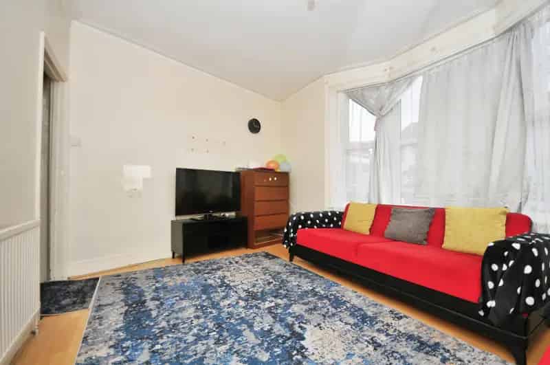Two Double Bedroom Victorian House Near Croydon