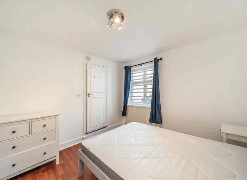 2 Bed Ground Floor Conversion Near Stockwell Brixton Clapham