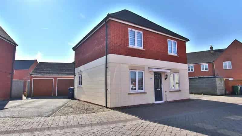 3 bedroom detached house for sale