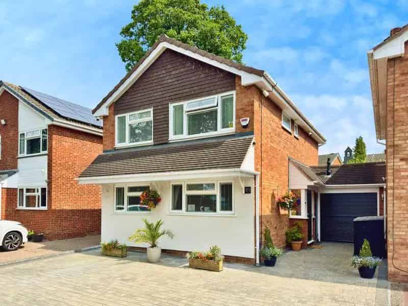 4 Bedroom Detached House for Sale in Walmley