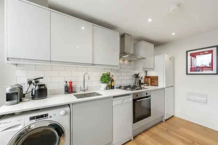 2 Bedroom Flat House to Rent in Brixton