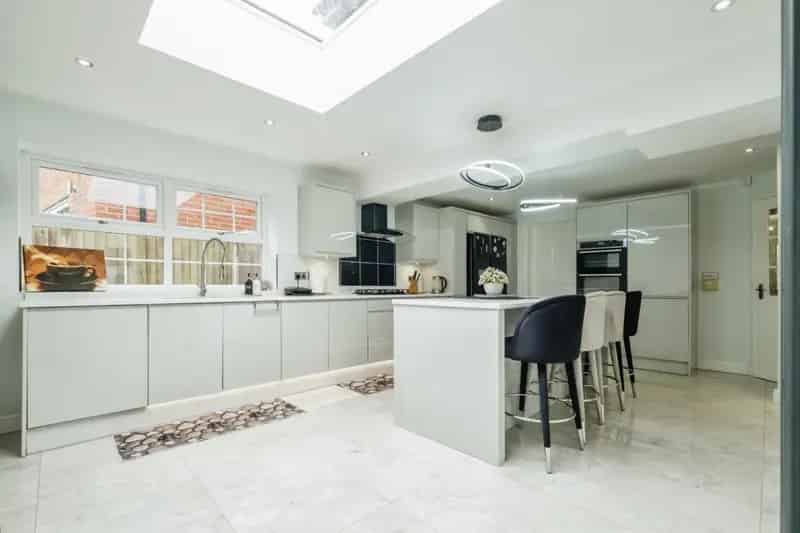 4 Bedroom House To Let Sutton Coldfield