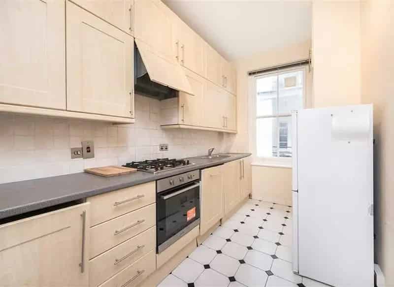 Spacious 2-Double Bedroom Flat Near Kilburn Jubilee Line