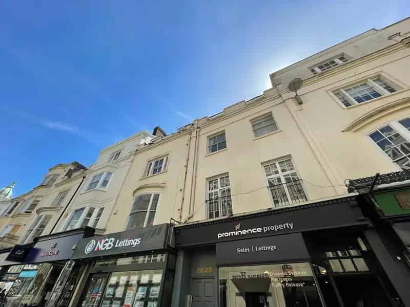 2 Bedroom Apartment Hove Western Road Seafront Close