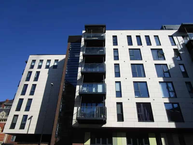 Studio to Rent Landlord Fees Included