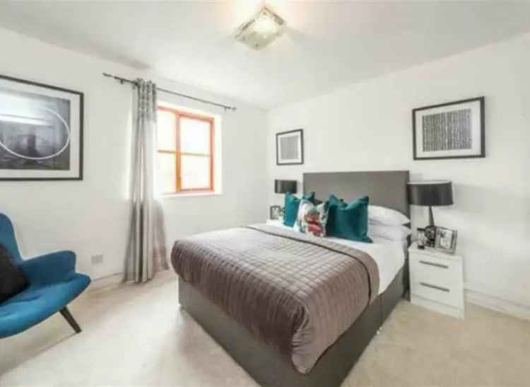 Flat For Sale in Gratton Terrace, London, England