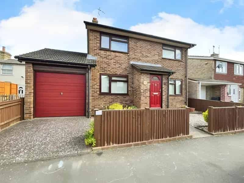 3 Bedroom Detached House For Sale Willesborough