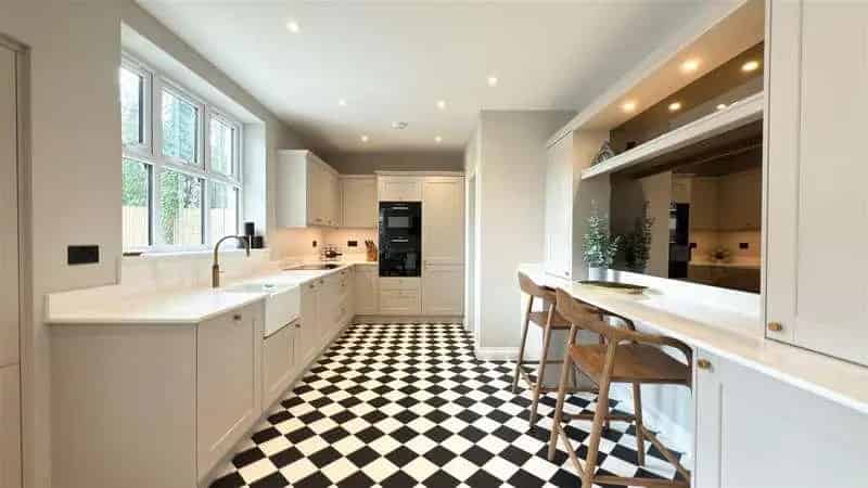 4 Bed Detached House for Sale in Canford Cliffs
