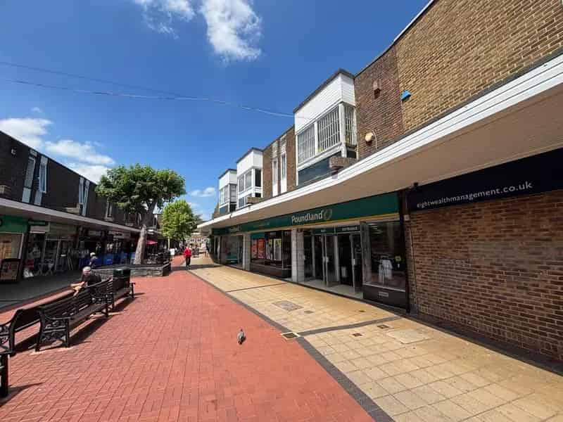 Totton Shopping Centre Retail Space For Lease