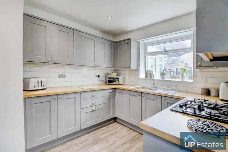 3 Bedroom Semi Detached House for Sale Binley