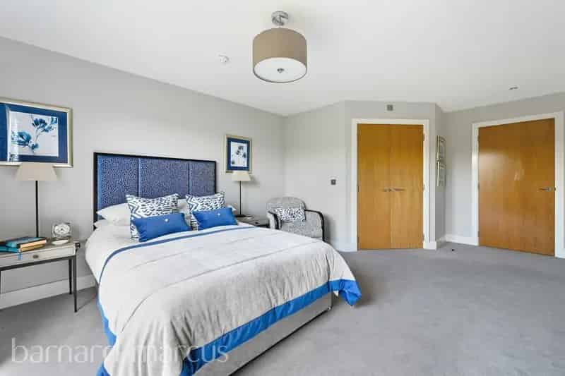 Luxury Retirement Apartment in Eden Court