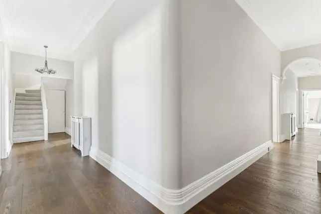 Flat for sale in Carlisle Mansions, Belgravia, London SW1P, United Kingdom