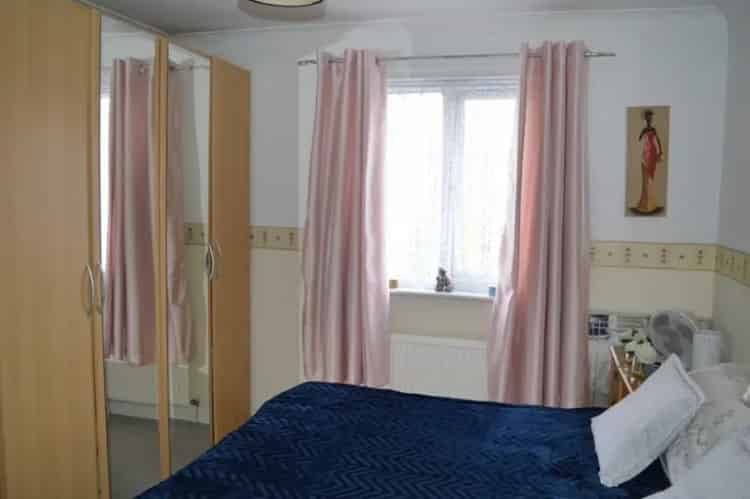 1 Bedroom Flat To Rent Available 10 06 2025