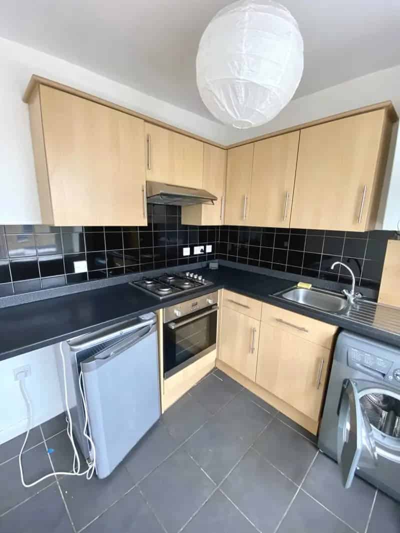 1 Bedroom Flat House to Rent near Maryland Station