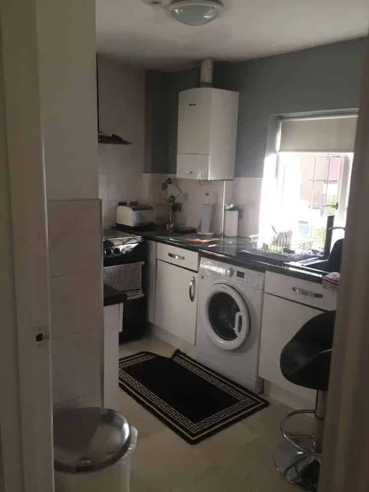 Property near Tube Station with Parking and New Kitchen