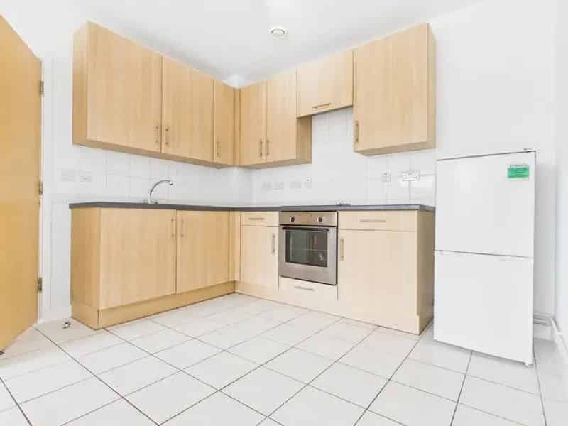 2 Bedroom Flat to Rent Brighton Preston Park - Deposit Free Option