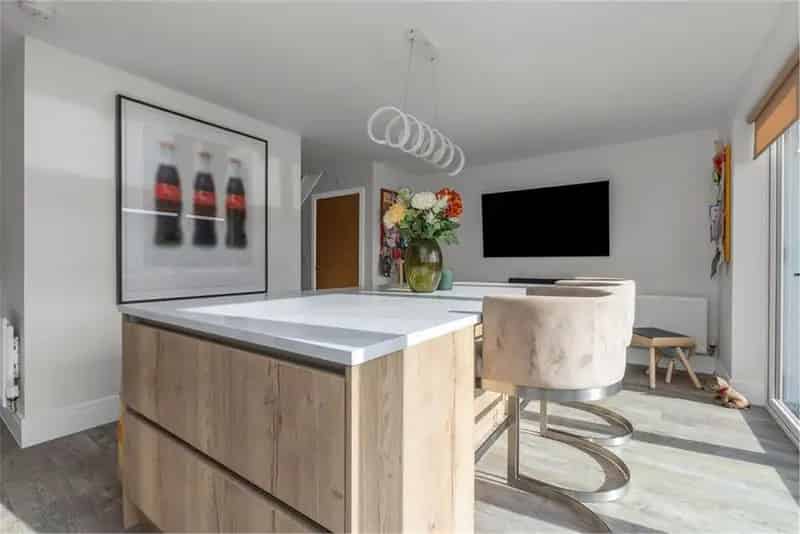 4 Bed Detached House with 1 Reception Cairneyhill