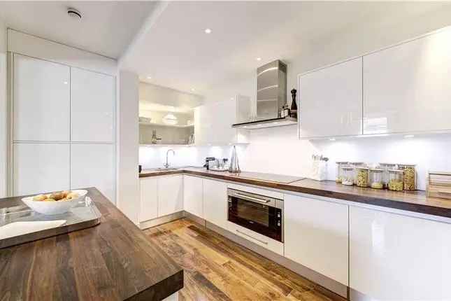 Flat for sale in Ryder Street, St James's, London SW1Y