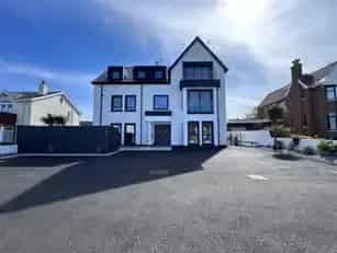 Stunning 3-Bed Apartment Portstewart Strand Road