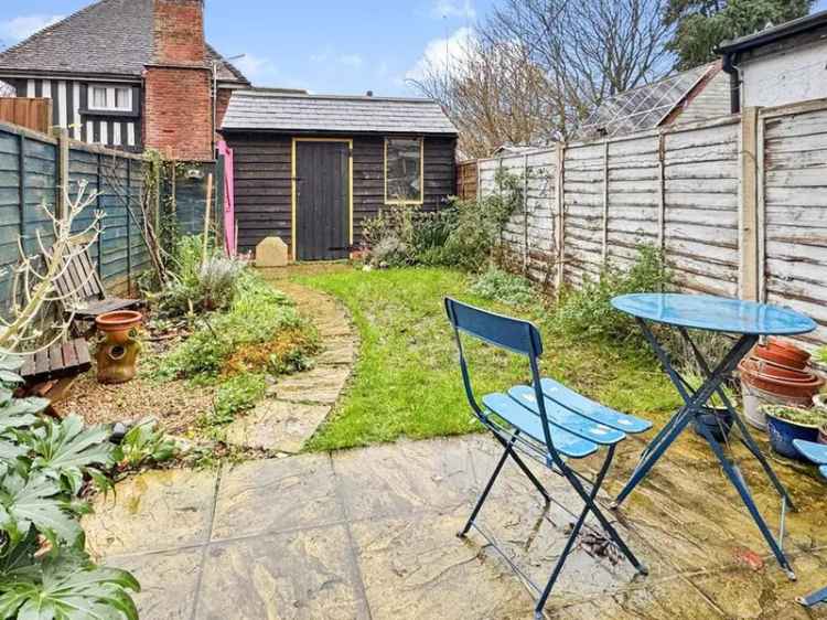 2 bedroom Mid Terrace House for sale, Newington, Kent, CT18