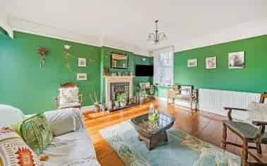 Edwardian Semi Detached House with Five Double Bedrooms and Ample Parking