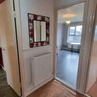 1 Bed Flat Manchester Top Floor Apartment Free Parking Part Furnished