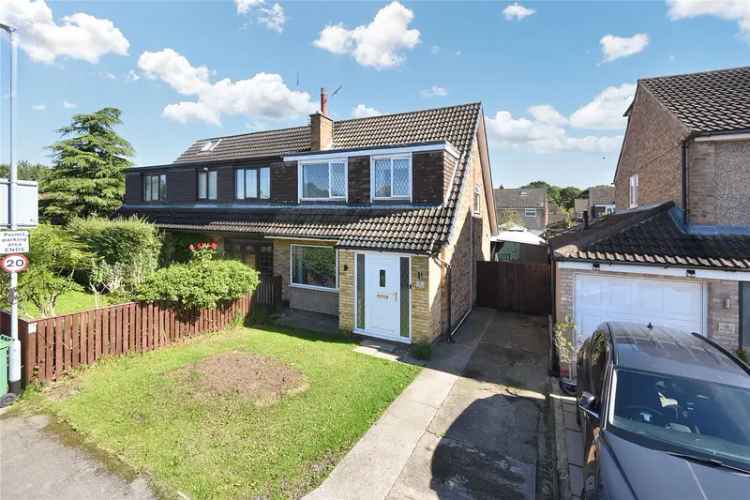 House For Sale in Leeds, England