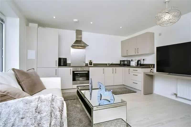 1 Bed Flat - Others with 1 Reception Room