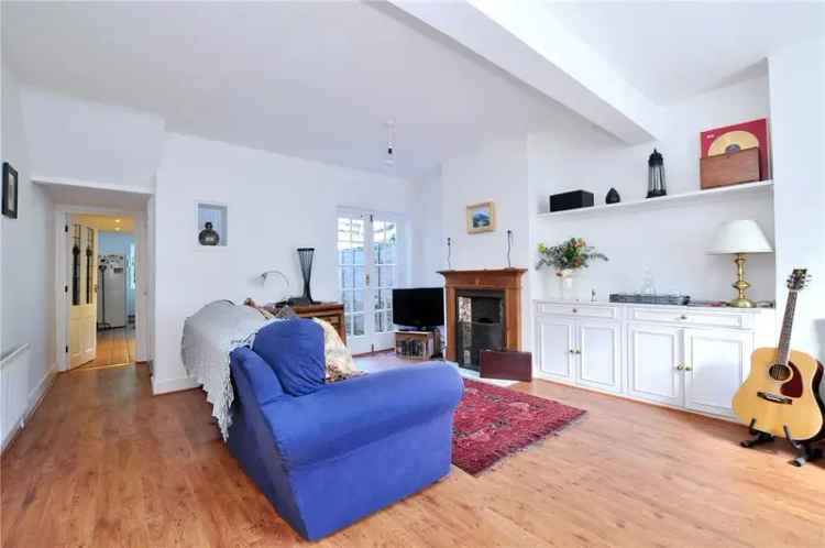 Charming Two Bedroom Cottage Near Barnes Bridge Station